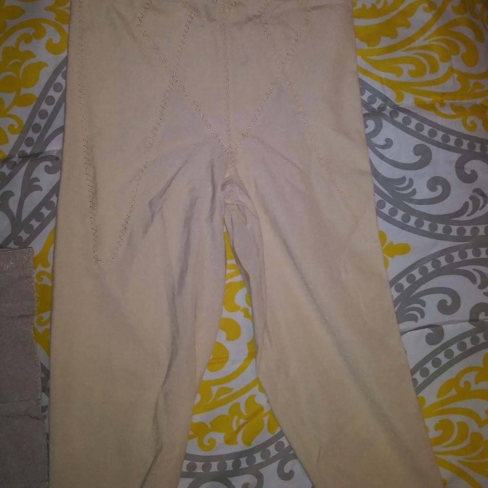 Boy shorts and tummy slim